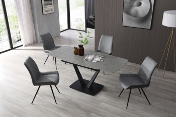 Extendable Table with Comfortable Chairs