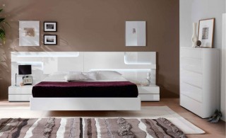 Lacquered Made in Spain Wood Platform and Headboard Bed with Extra Storage