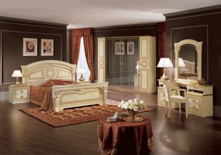 Made in Italy Quality High End Classic Furniture Set