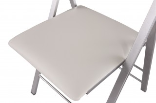 Floating Sleek White Gloss Table with Creative Leatherette Chairs