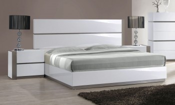 Elegant Wood Luxury Platform Bed