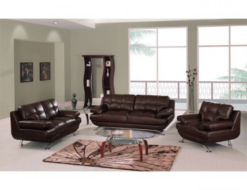 Three-Piece Living Room Set in Durable Leather Upholstery