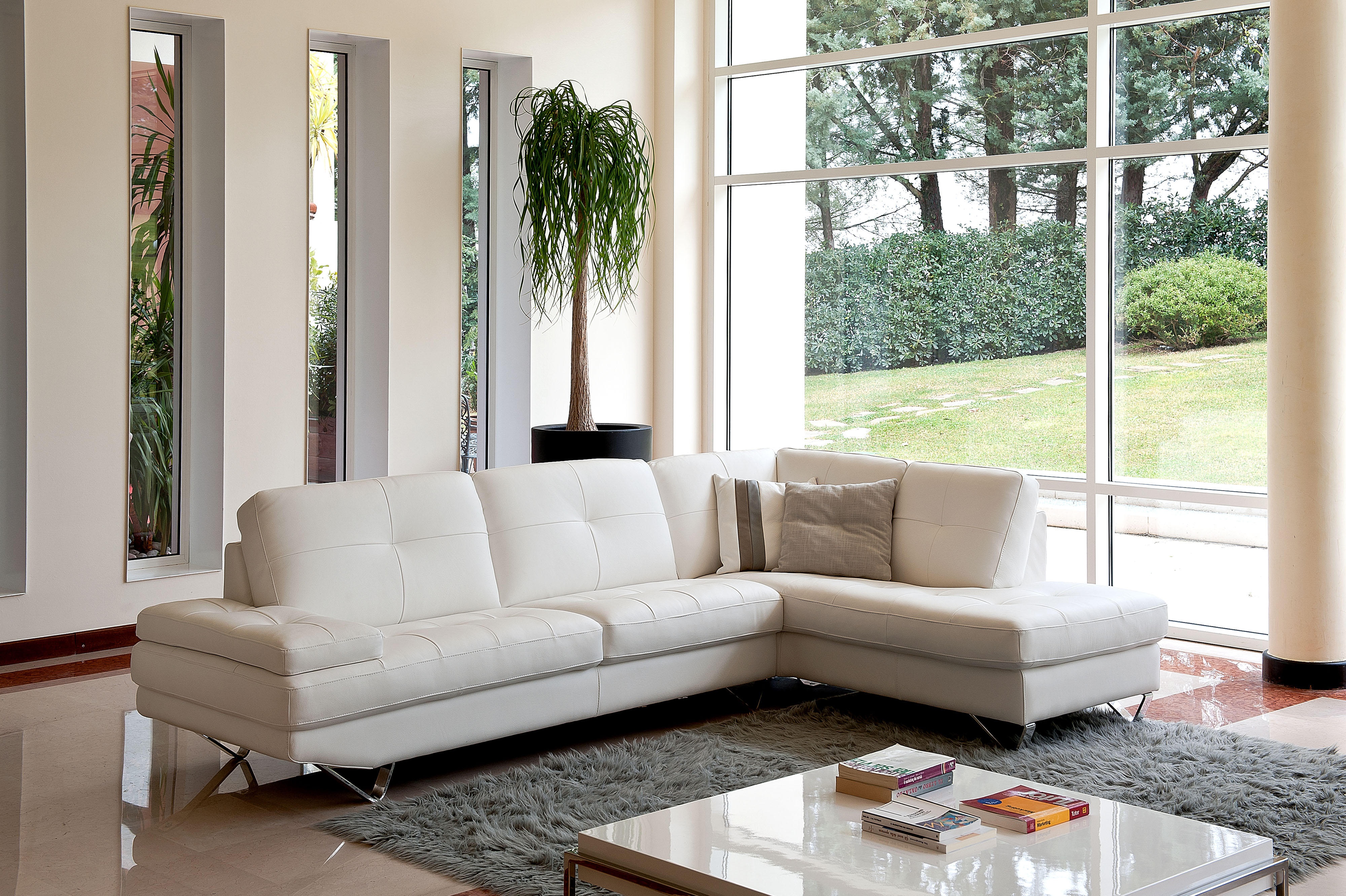 Contemporary Quality Leather L shape Sectional Worcester