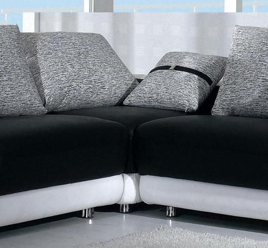 Elegant Quality Leather L-shape Sectional with Pillows - Click Image to Close