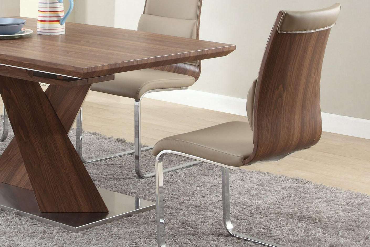 Extendable in Wood Modern Dining Room - Click Image to Close