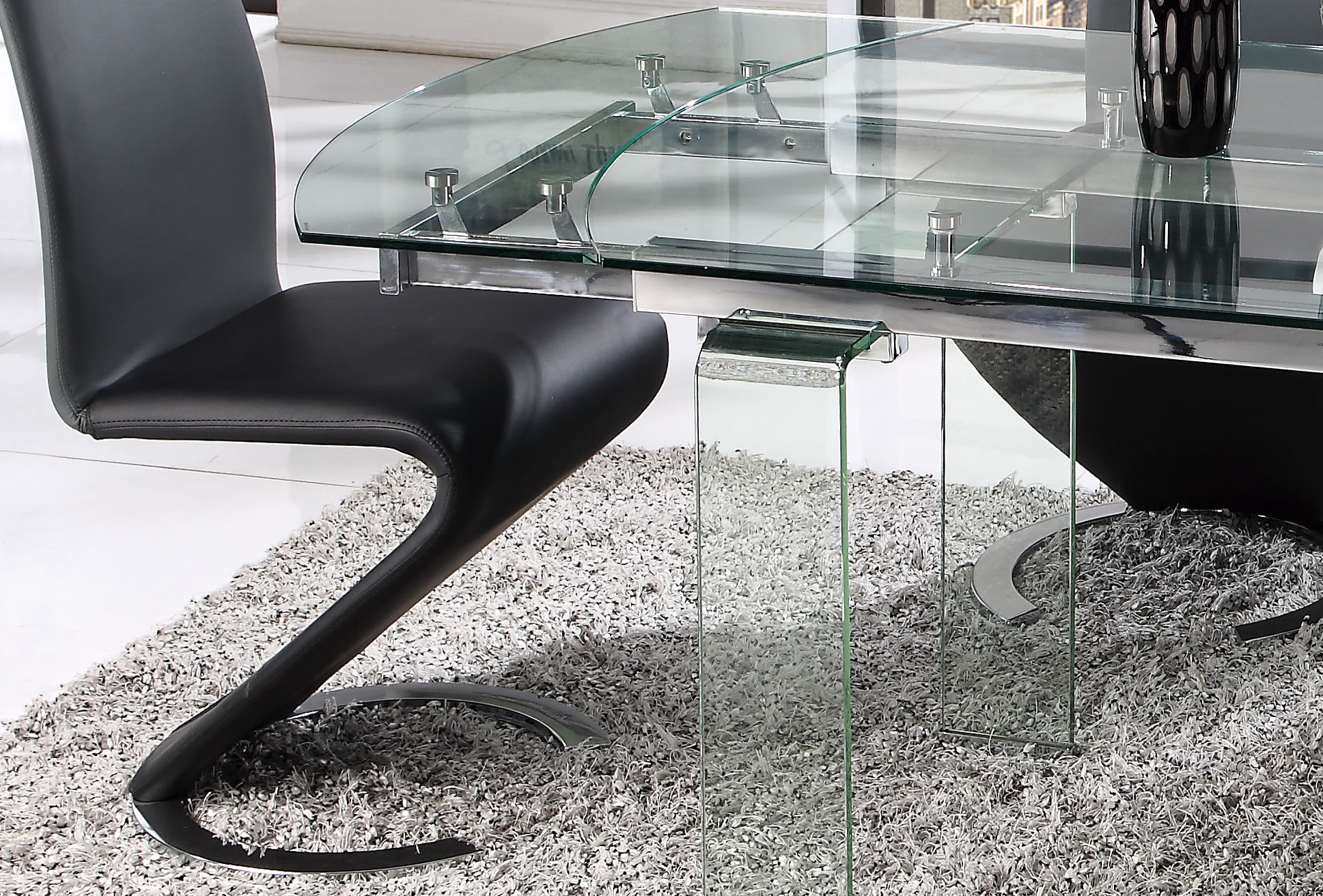 Gorgeous Extendable Floating Table with Black Leather Chairs - Click Image to Close