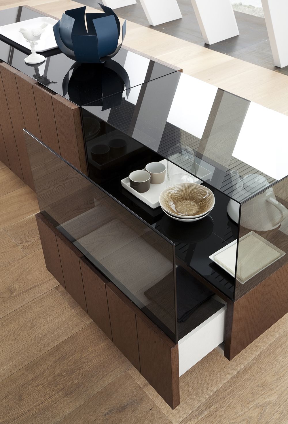 Luxurious Rectangular Wooden and Clear Glass Top Italian 5 pc Kitchen Set - Click Image to Close
