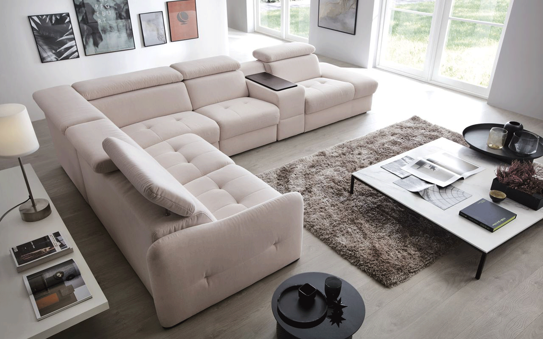 Sophisticated Tufted Curved Sectional Sofa in Micro Fabric