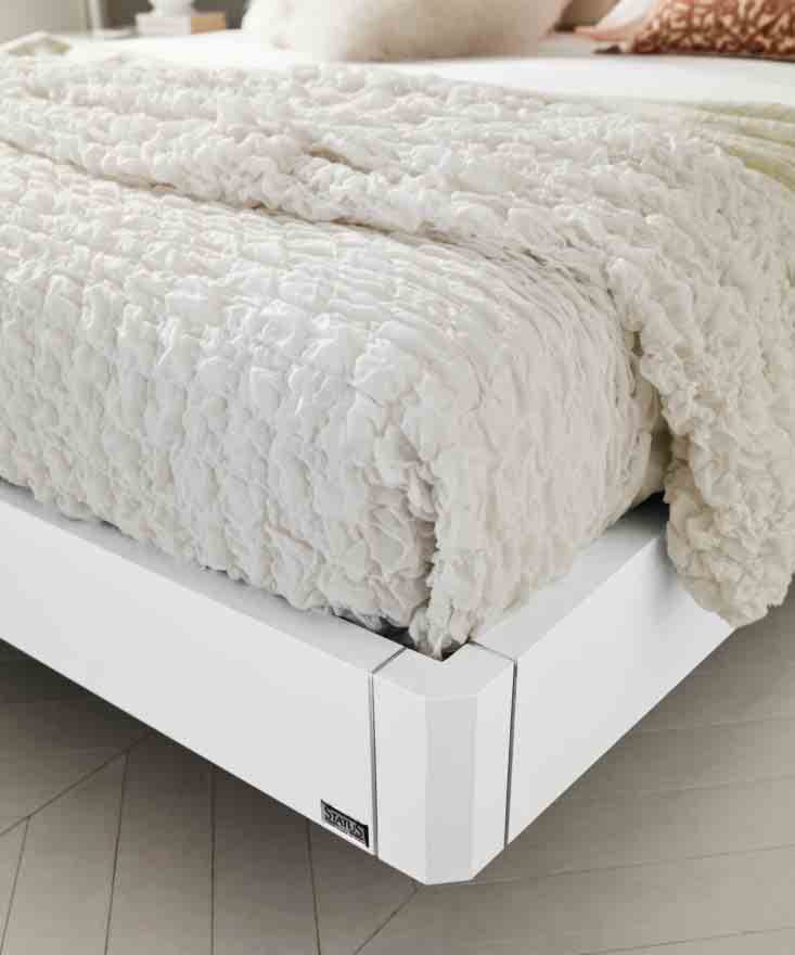 Made in Italy Wood Modern Contemporary Master Beds - Click Image to Close