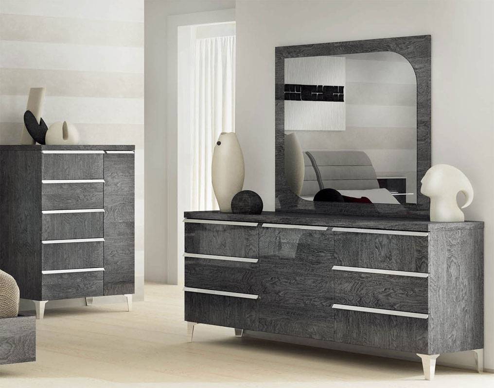 Made in Italy Leather Platform Bedroom Sets with Extra Storage - Click Image to Close