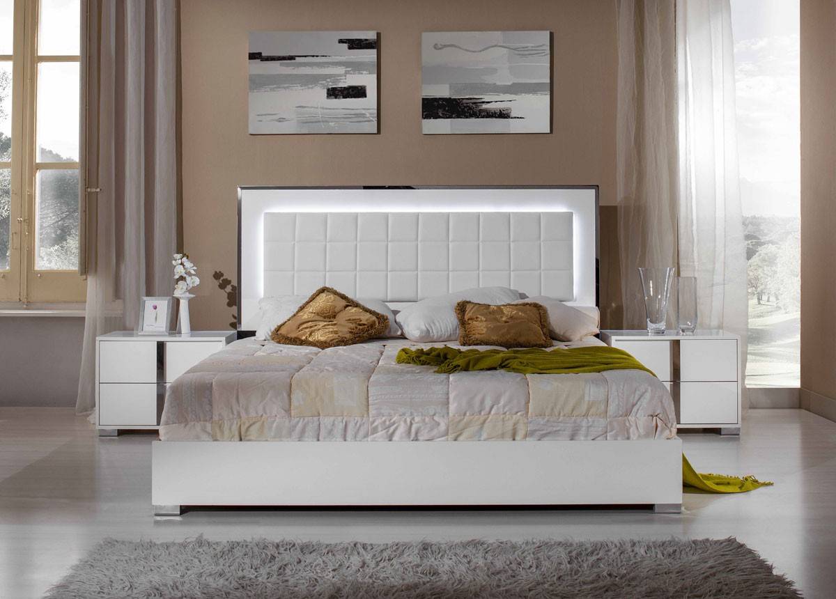 Made in Italy Wood High End Bedroom Furniture feat Light - Click Image to Close