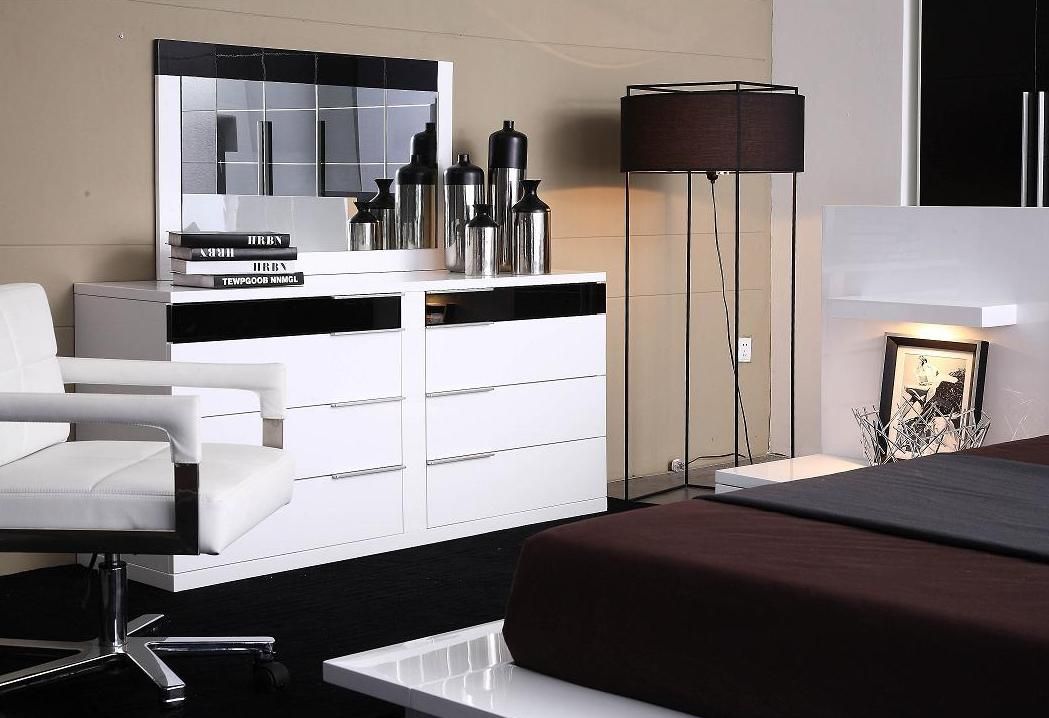 Exclusive Quality Modern Furniture Design Set feat Light - Click Image to Close