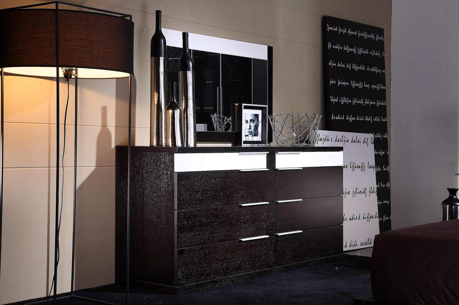Refined Quality Contemporary High End Furniture - Click Image to Close