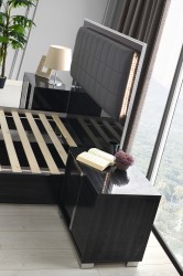 Overnice Wood High End Bedroom Furniture Sets feat Lacquered Bed