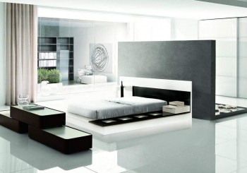 Lacquered Elegant Quality High End Platform Bed