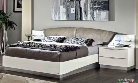 Lacquered Made in Italy Wood Luxury Platform Bed