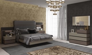 Sophisticated Quality Luxury Bedroom Sets with Padded Bed