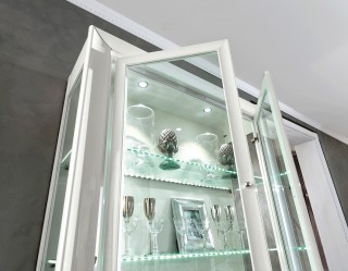 White Modern Glass Door China with Lights