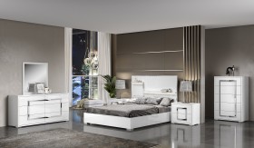 Stylish Wood Elite Modern Bedroom Set feat Light