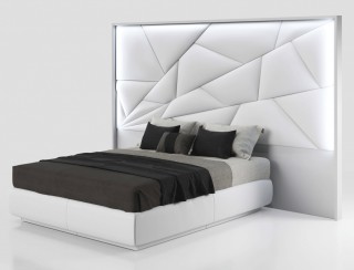 Made in Spain Leather Contemporary High End Furniture with Float Frame