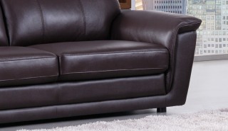 Elegant Classic Italian Leather Sofa Set