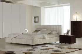 Made in Italy Leather Platform Bedroom Sets with Tufted Modern Bed