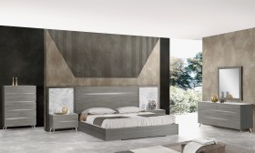 Fashionable Wood Grain Modern Design Bed Set Made in Italy