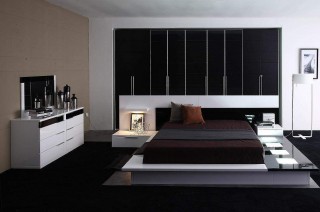 Lacquered Elegant Quality High End Platform Bed