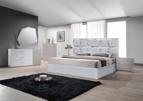 Extravagant Quality Platform Bedroom Set