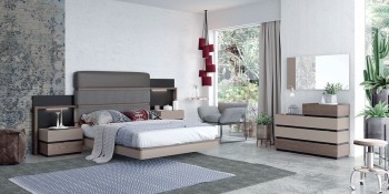 Sophisticated Quality Luxury Bedroom Sets with Padded Bed