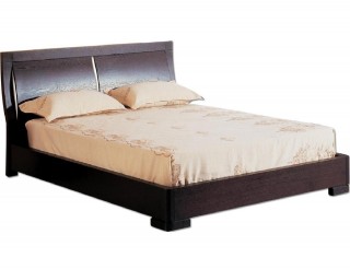 Stylish Wood Modern Platform Bed