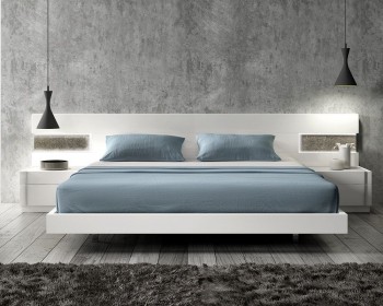 Lacquered Graceful Wood Luxury Platform Bed with Long Panels Lacquered Graceful Wood Luxury Platform Bed with Long Panels
