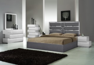Quality Platform Bedroom Set with Extra Storage