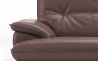 Italian Leather Living Room Set Tufted Back Cushions