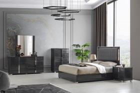 Overnice Wood High End Bedroom Furniture Sets feat Lacquered Bed