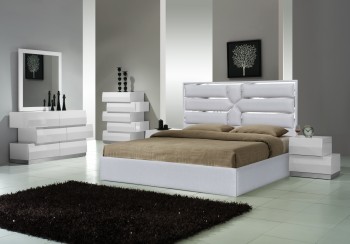 Quality Platform Bedroom Set with Extra Storage