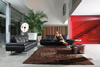 Contemporary Black Leather Sofa Set with Chrome Inserts Contemporary Black Leather Sofa Set with Chrome Inserts