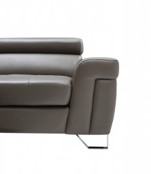 Sophisticated Leather Sectional with Chaise