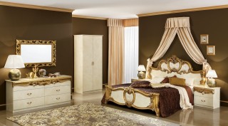 Elegant Quality High End Classic Furniture Set