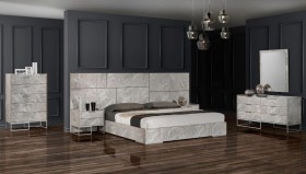 Made in Italy Wood Modern Master Bedroom