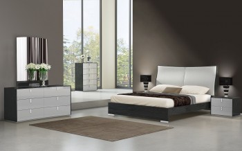 Fashionable Wood Design Master Bedroom with Leather Headboard