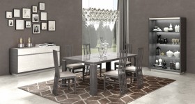 Extendable Wooden Made in Italy Modern Dining Set