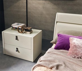 Made in Italy Wood Design Bedroom Furniture with Optional Storage System