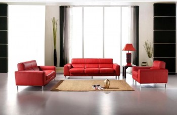 Italian Leather Sofa Set in Red Italian Leather Sofa Set in Red