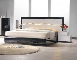 Lacquered Refined Quality Platform and Headboard Bed