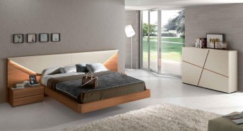 Made in Spain Wood Luxury Bedroom Set feat Light