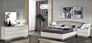 Lacquered Made in Italy Wood Luxury Platform Bed