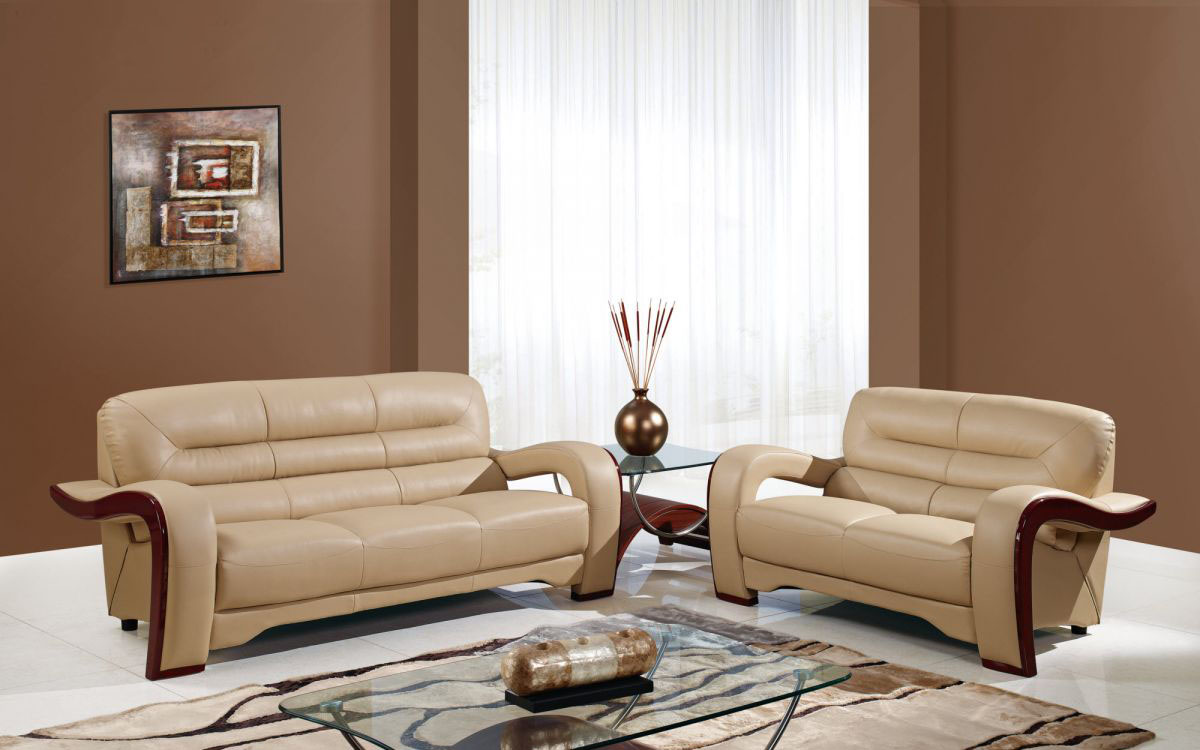 Contemporary Biege Leather Living Room Set with Mahogany Trimming Contemporary Biege Leather Living Room Set with Mahogany Trimming