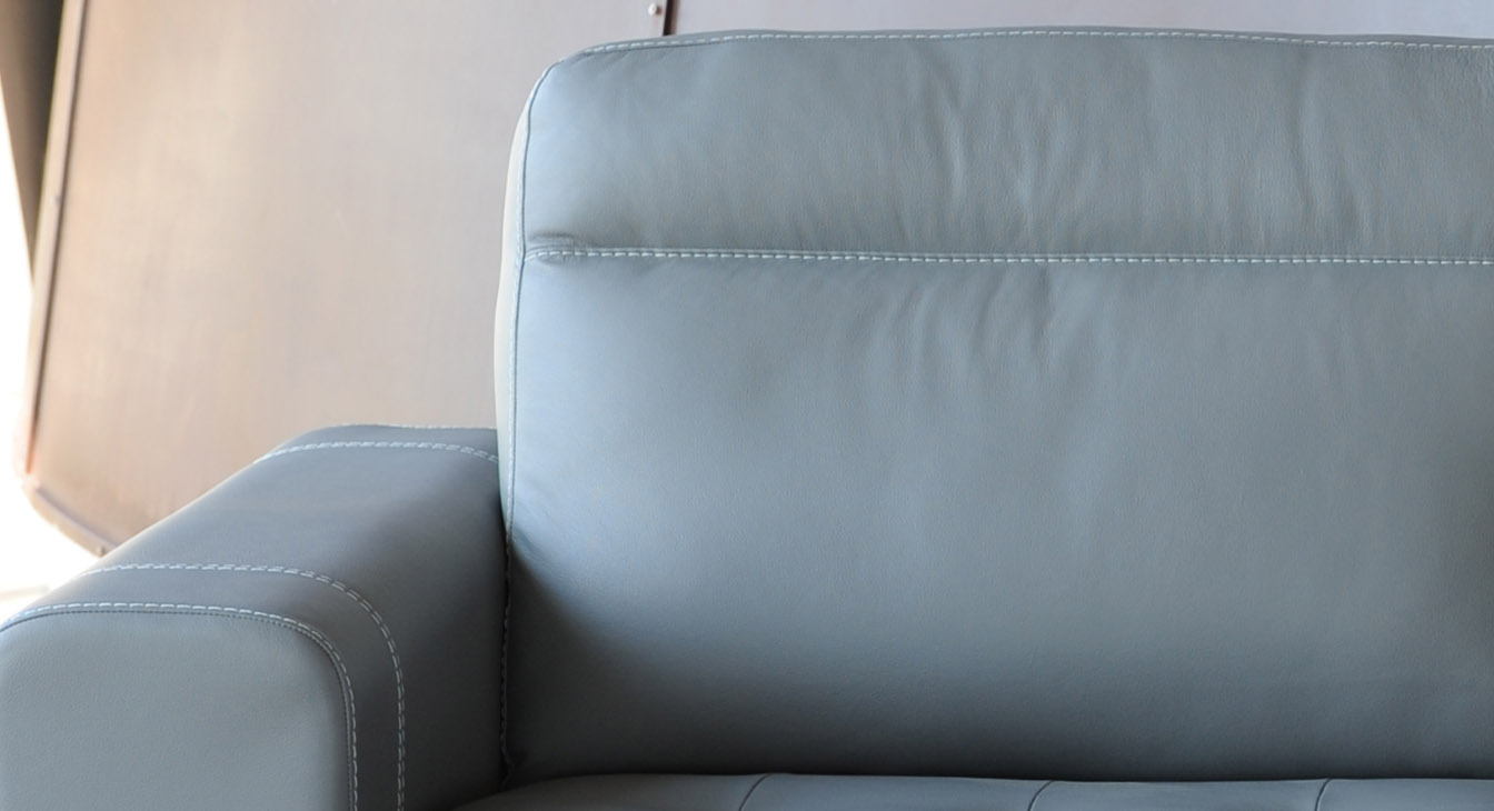 Italian Leather Sofa Set with Tufted Seats - Click Image to Close