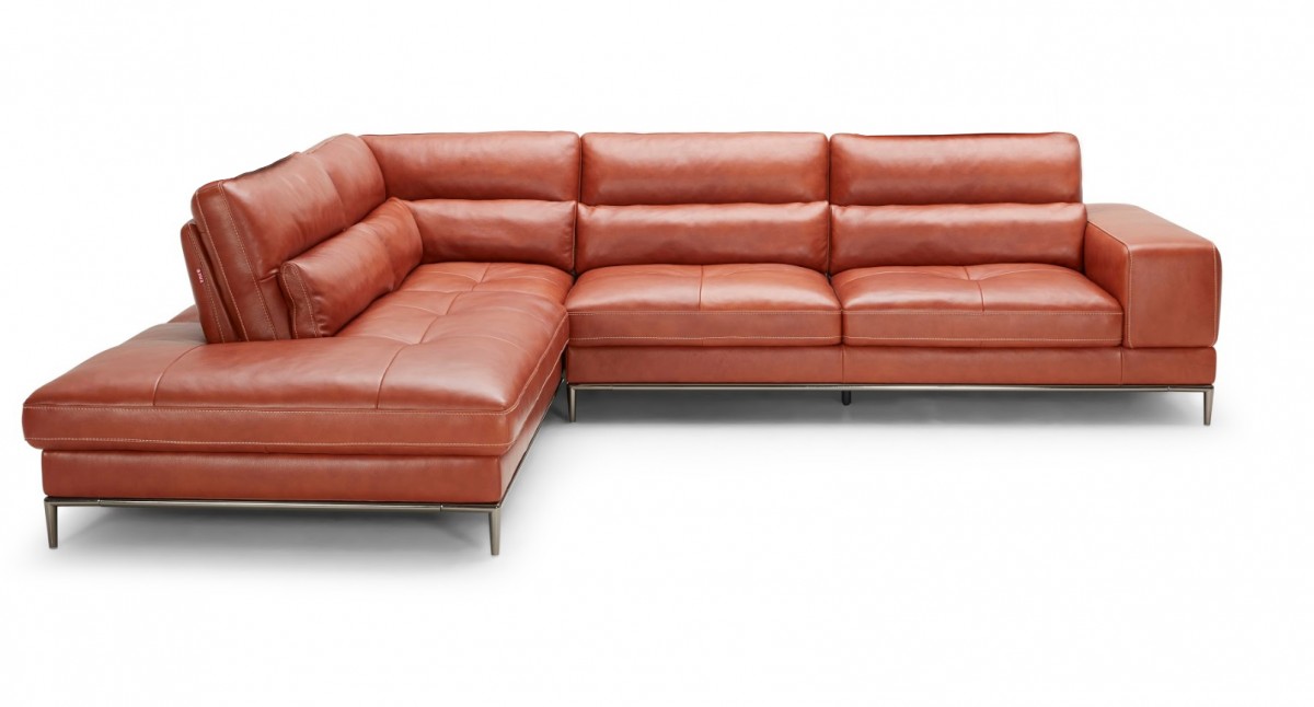 Luxurious Curved Sectional Sofa in Leather with Pillows
